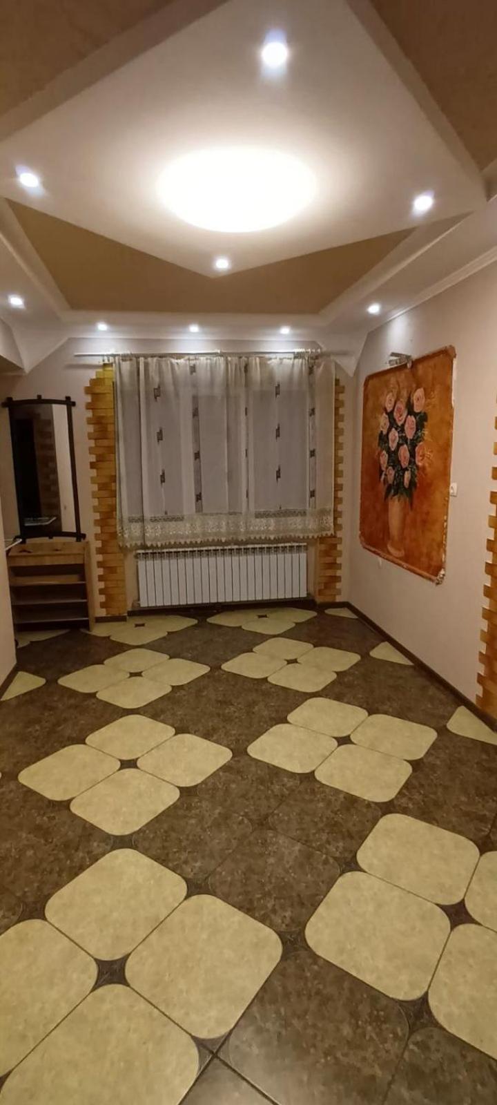 Sima Villa Berehove  Buitenkant foto