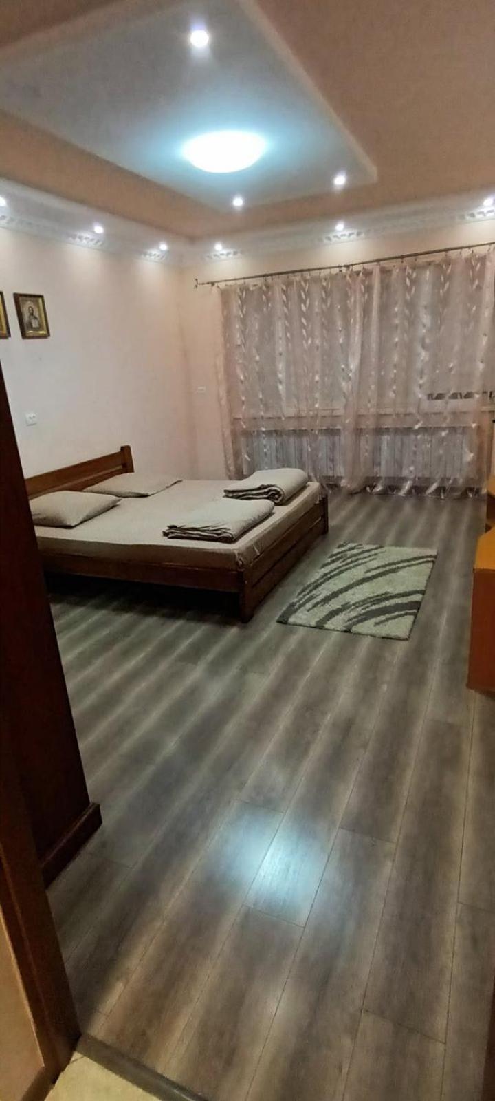 Sima Villa Berehove  Buitenkant foto