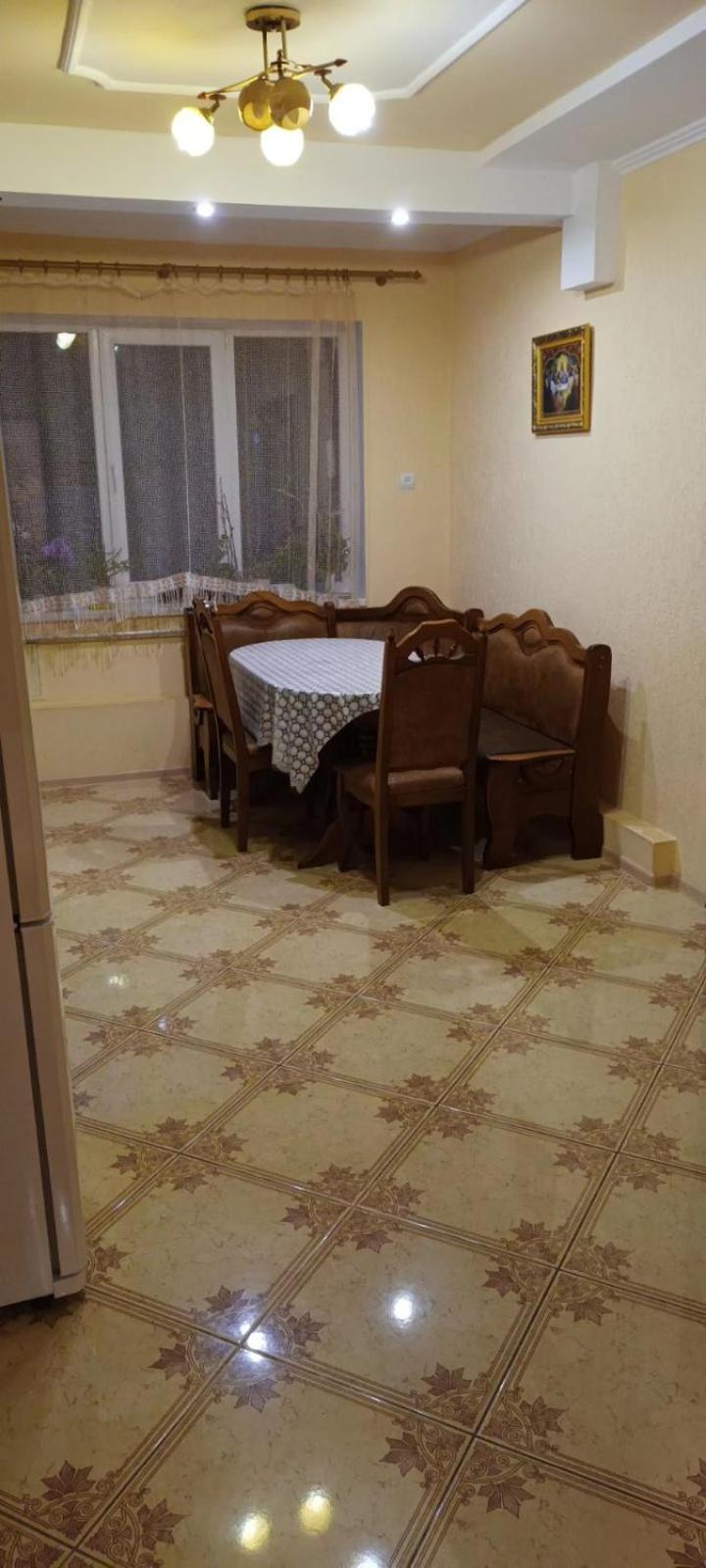 Sima Villa Berehove  Buitenkant foto